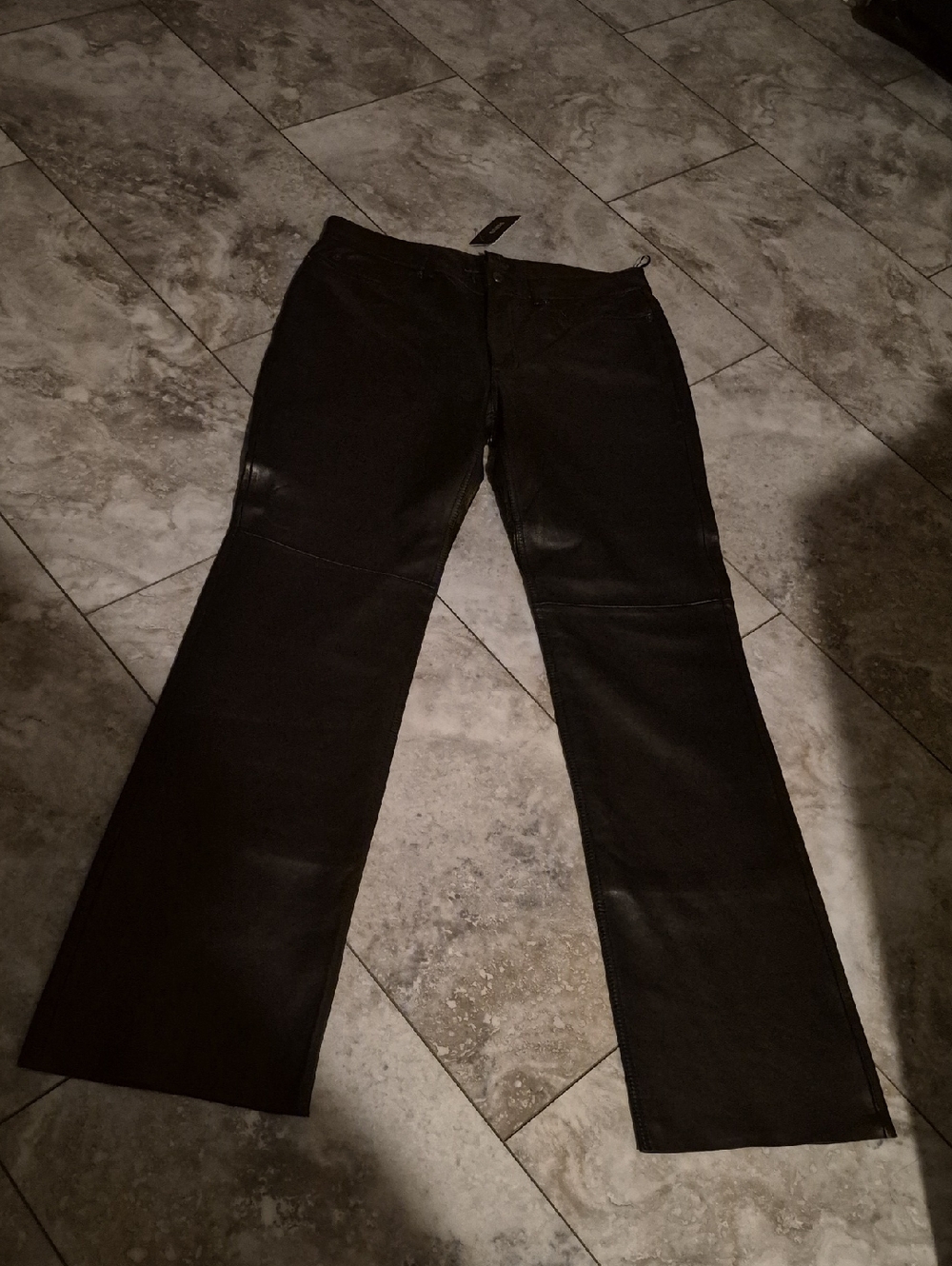 GUESS NWT REAL GENUINE SOFT LEATHER STRAIGHT CUT HIGH RISE JEANS SIZE 10 - Picture 5 of 10